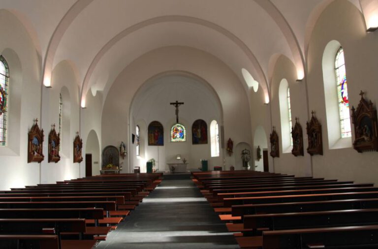 Intérieur D'eglise